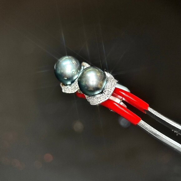 14K White Gold Cul. Tahitian Pearl/Diamond Stud Earrings - Picture 4 of 5